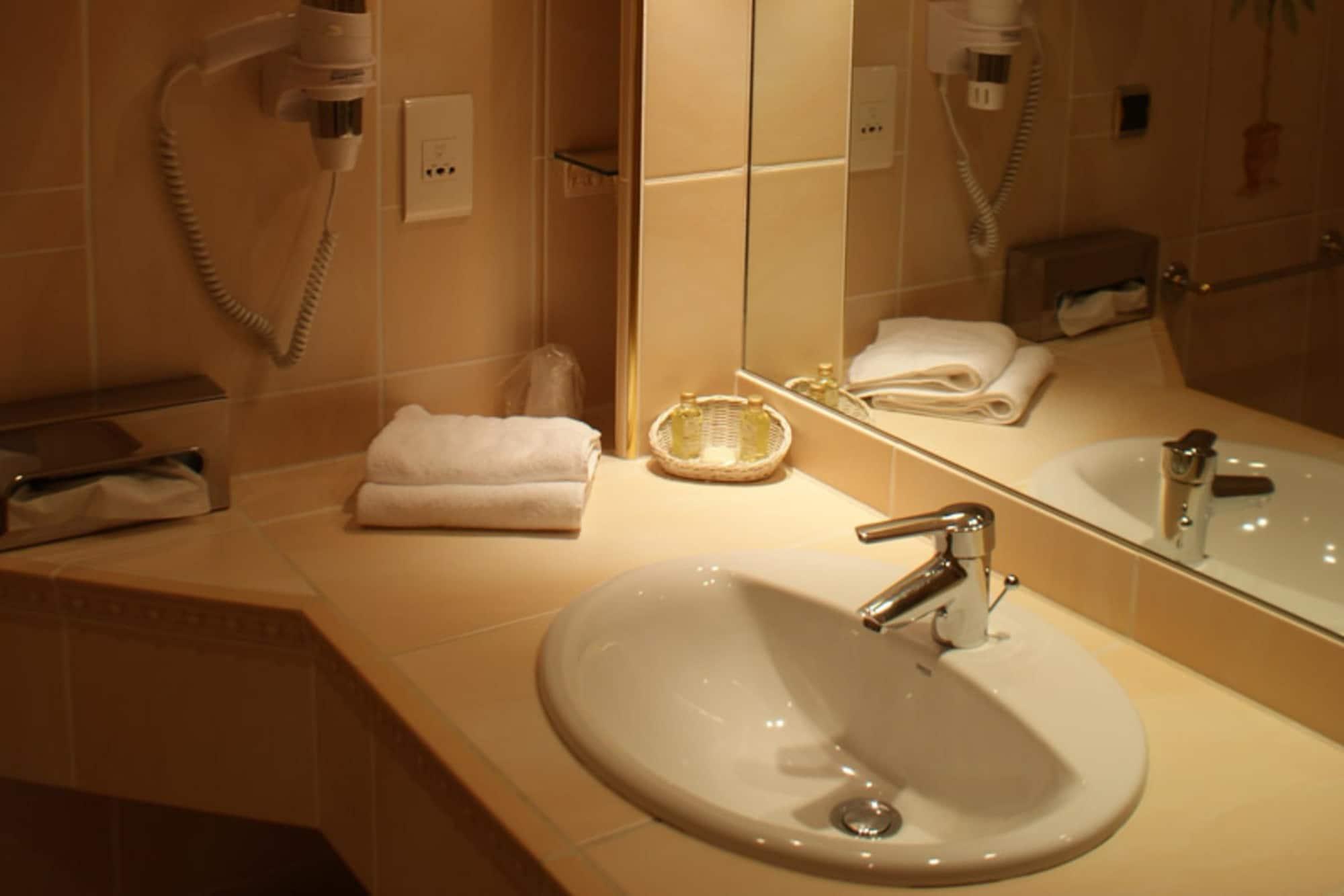 Auberge La Tomette, The Originals Relais Vitrac  Exteriör bild