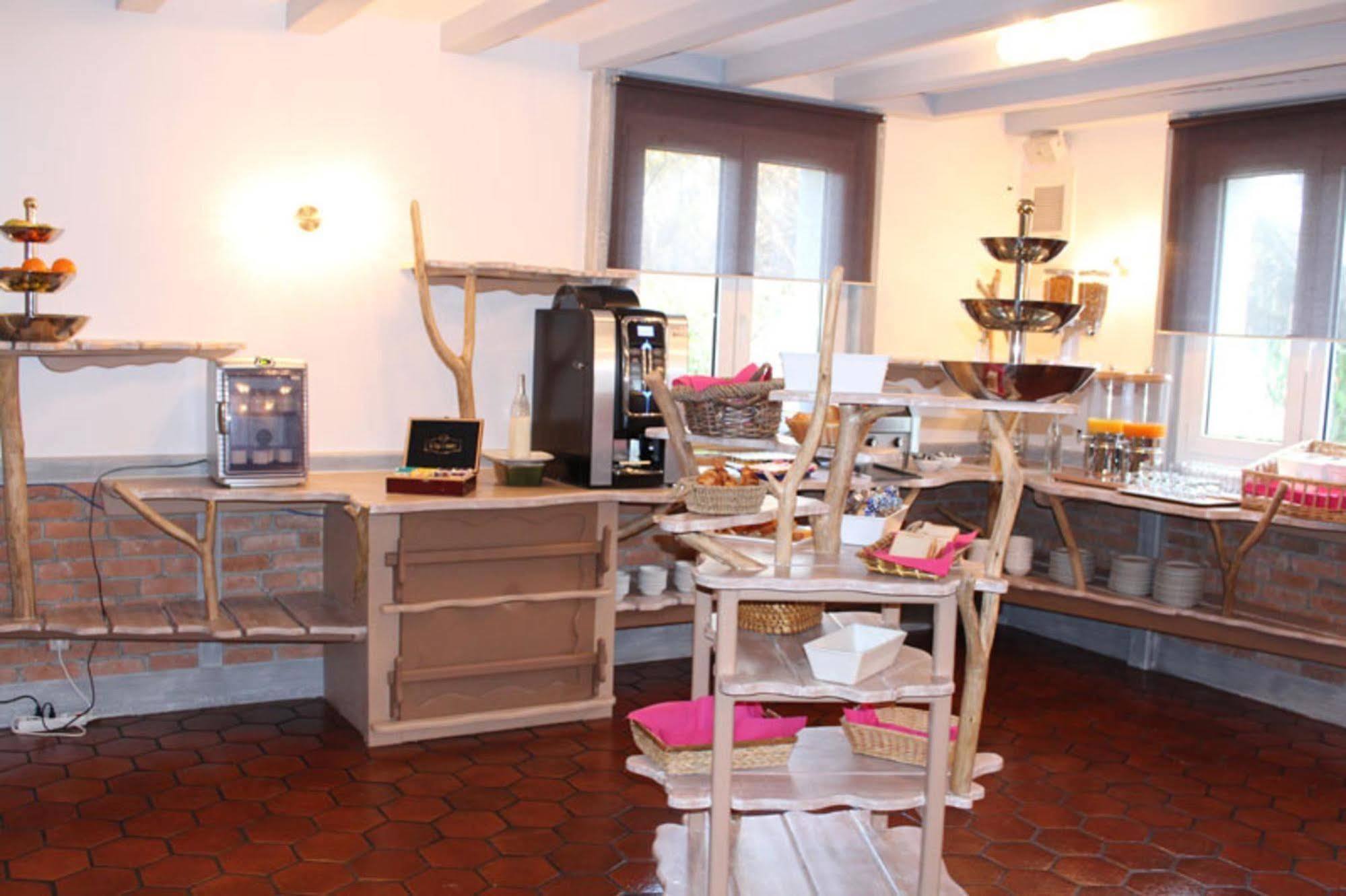 Auberge La Tomette, The Originals Relais Vitrac  Exteriör bild